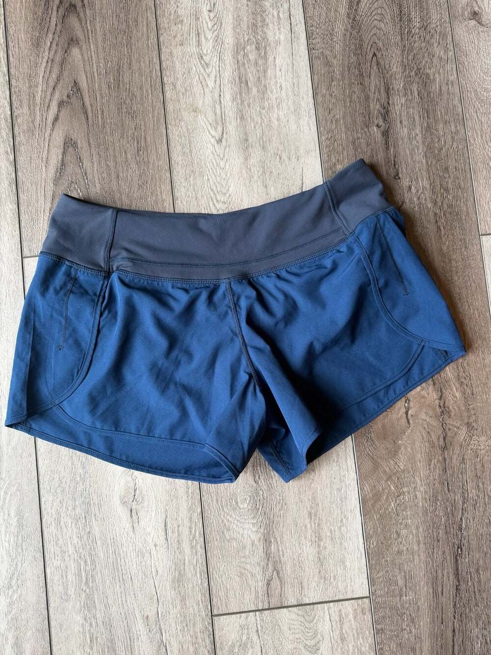 Born Primitive Free Flow Shorts Size M Blue Athletic Workout